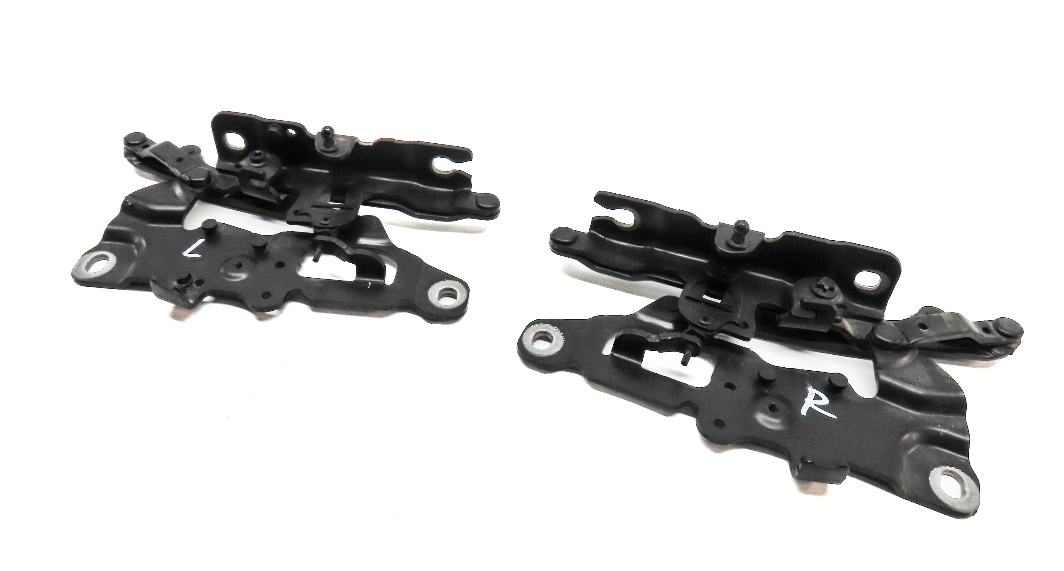 12-19 BMW 528i 535i 550i 640i 650i M5 M6 (F06 F10) FRONT HOOD HINGE SET (BLACK) — exact item pictured